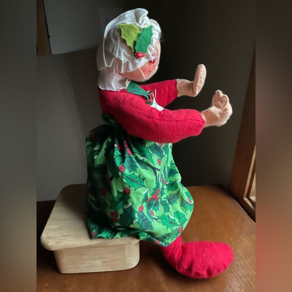 Annalee Mobilitee Dolls 1971 Mrs Claus 18" Posable Christmas Shelf Sitter USA - Picture 3 of 7